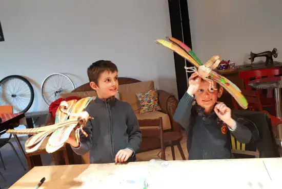 Atelier d'arts pour enfants (création d'un oiseau)